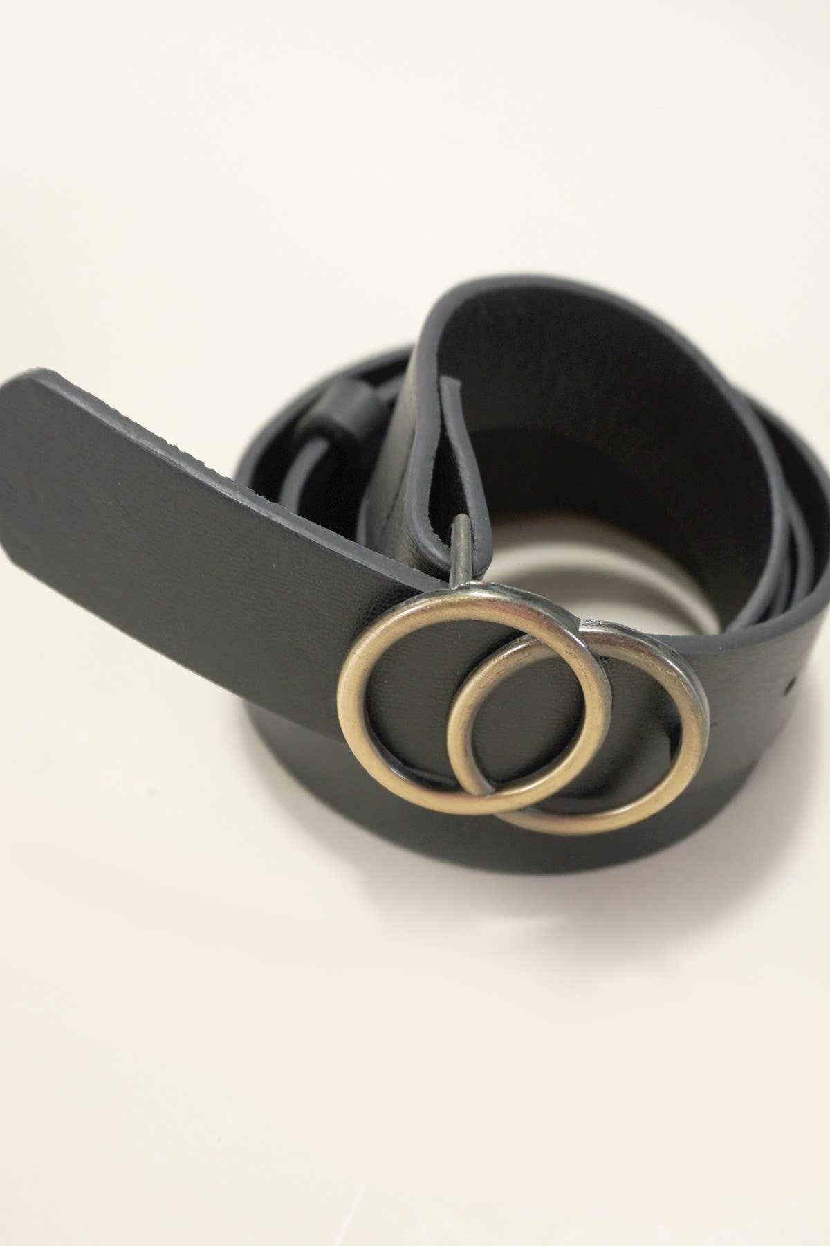 DOUBLE O BUCKLE FAUX LEATHER BELT | BLACK