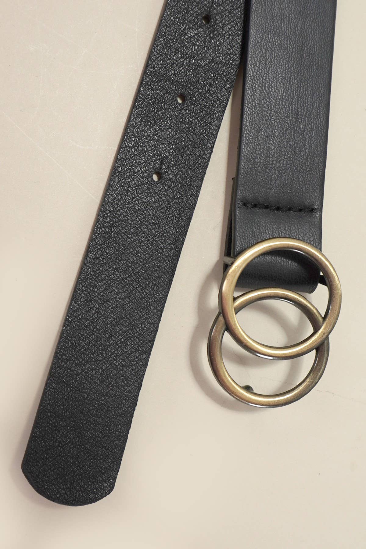 DOUBLE O BUCKLE FAUX LEATHER BELT | BLACK
