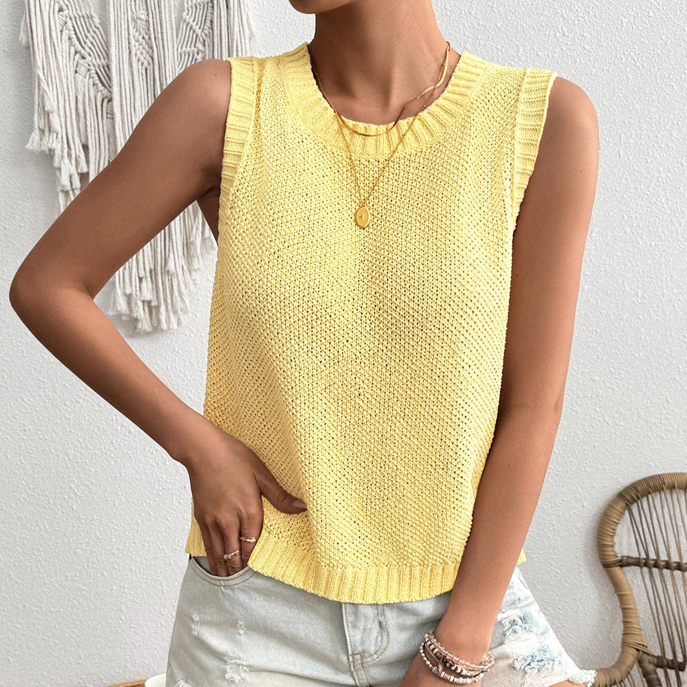 Women Crew Neck Backless Knit Pullover Sleeveless Top