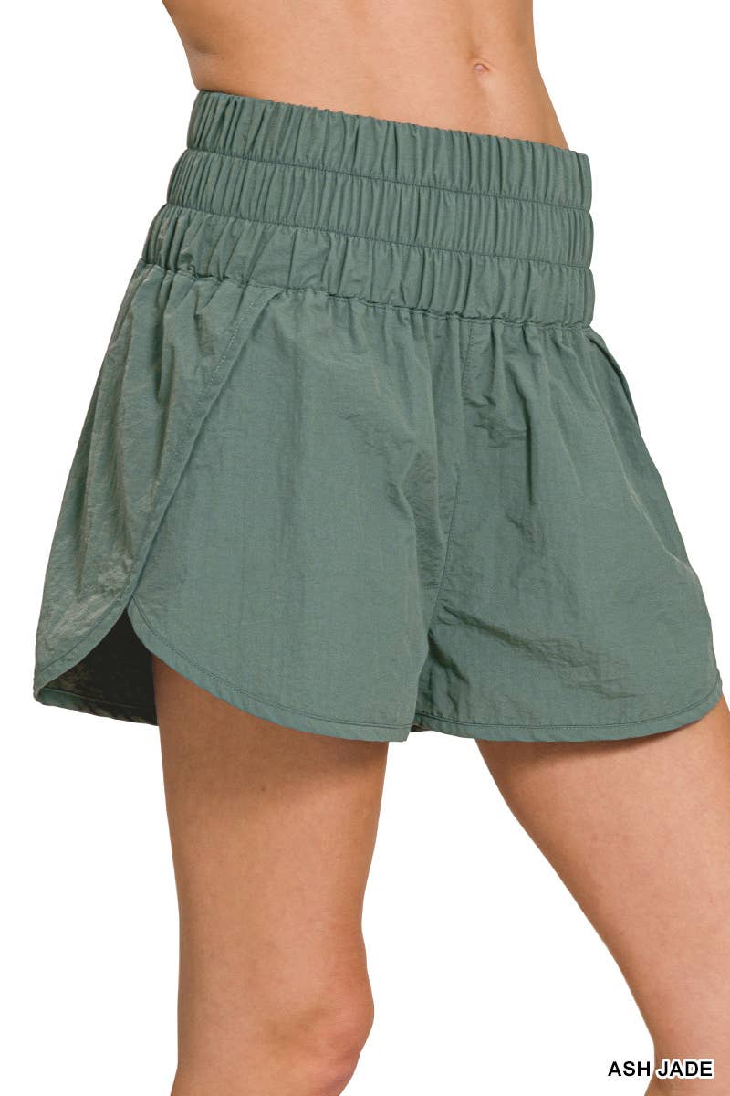 Windbreaker shorts w/ lining & mesh pocket | BLACK