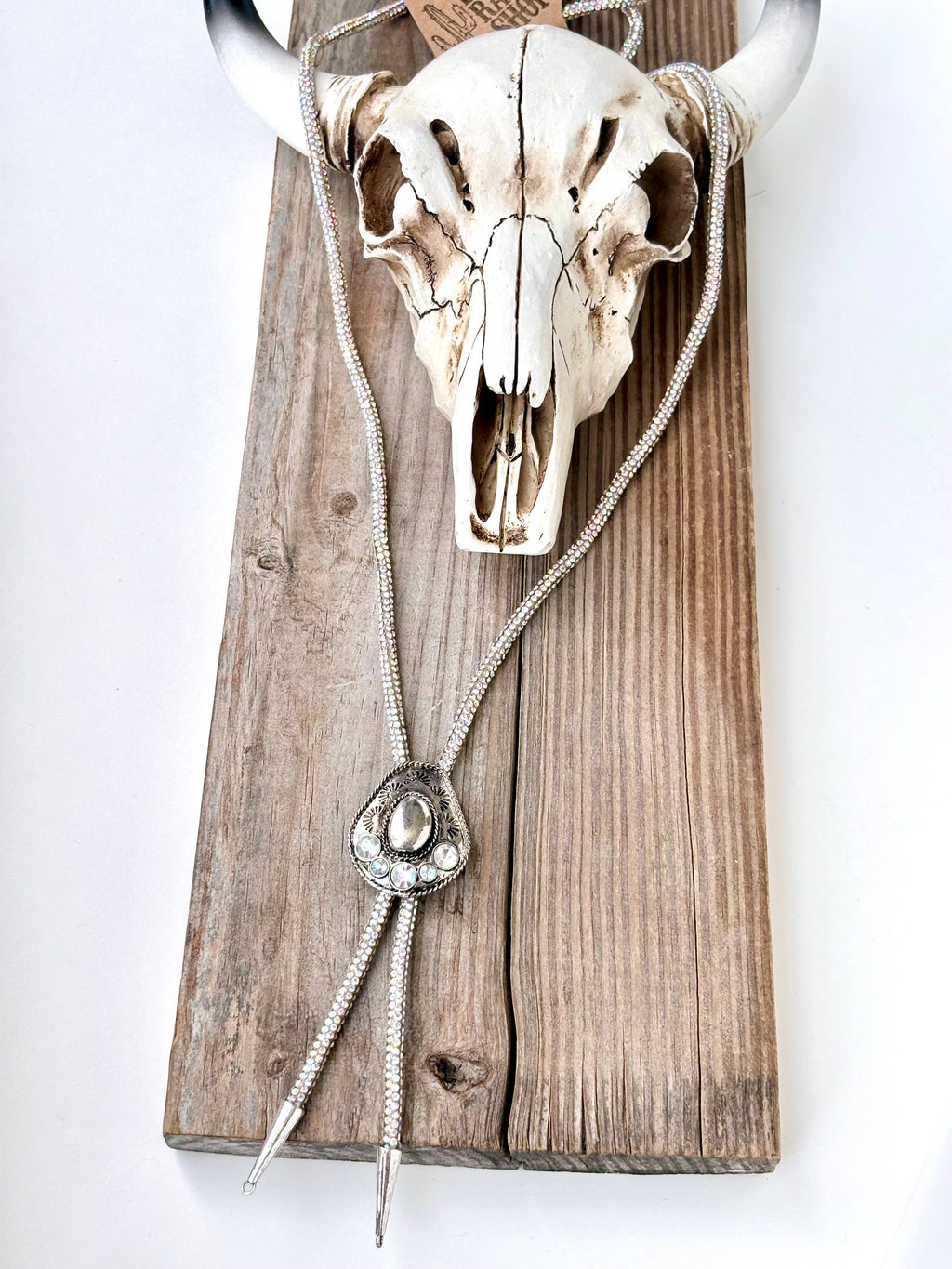 Western Glitter Style Stone Pendant Bolo Tie Necklace