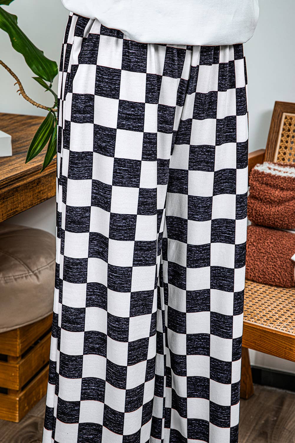 2-Tone Checked Print High Waist Wide Leg Pants | BLACK AND WHITE