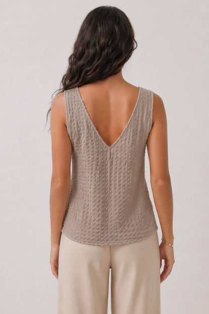 BUTTON DOWN DETAUL BUBBLE WOVEN TANK TOP
