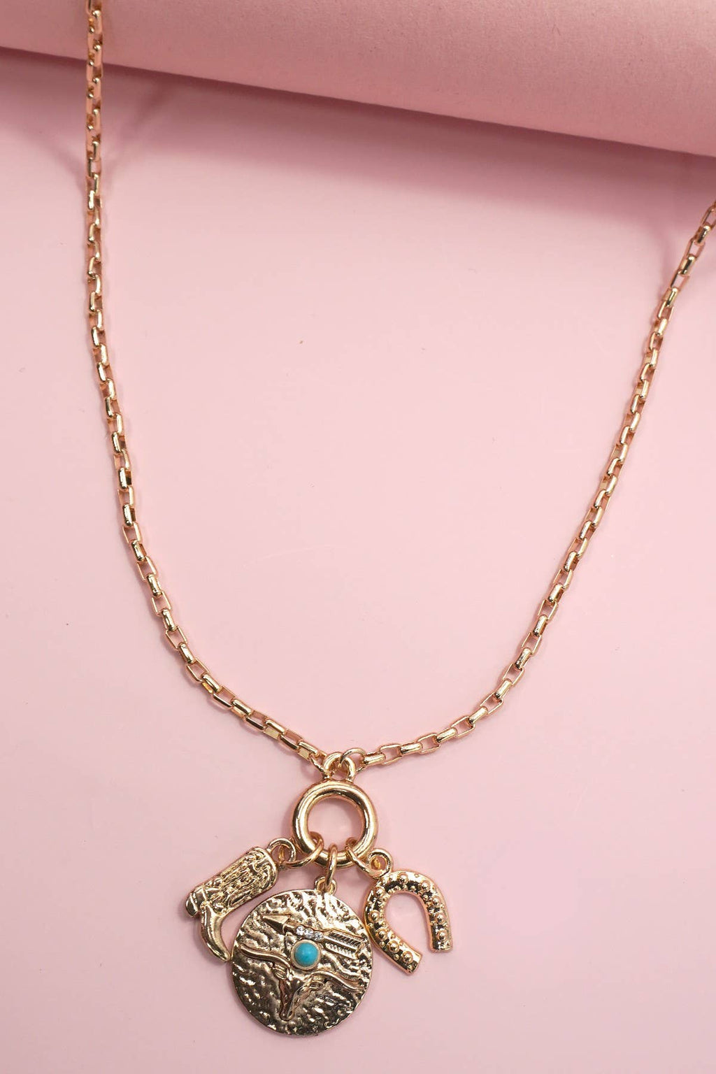 CLUSTER CHARM NECKLACE-WESTERN BOOT HORSESHOE