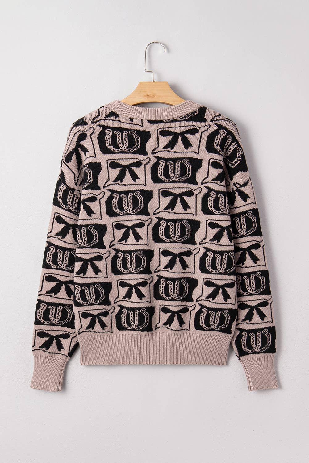 Bows and Horseshoes Pattern Western Sweater (S-4X)