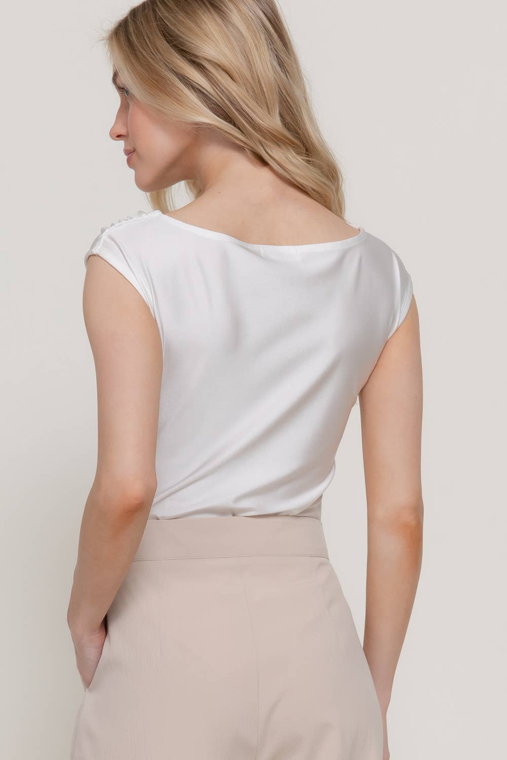 Short Sleeve Boat Neck Side Ruched Knit Bodysuit